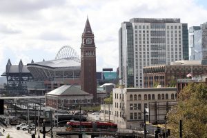 Wieder am Pioneer Square mit Blick Richtung Süden mit den zwei Stadien