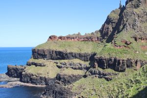 Blick auf die Küste in Nordirland