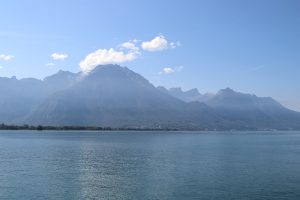 Blick über den Genfer See nach Frankreich