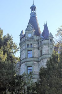 Schloss Hünegg