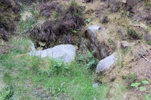 Teil der eingestürzten Innenkammer dieses neolithischen Grabes