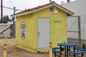 Cucamonga Service Station Büro