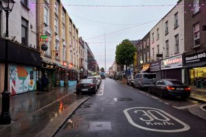 Talbot Street mit The Spire im Hintergrund